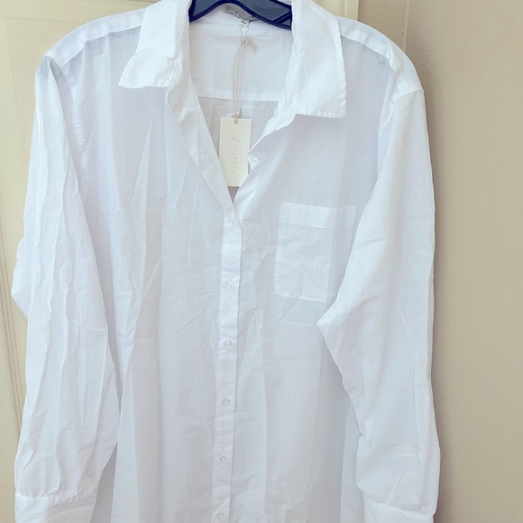 Z Supply poolside Botton up shirt. - Picture 4 of 6